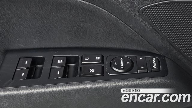 Hyundai AVANTE 2018 — photo 17