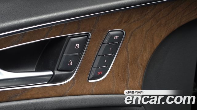 Audi A6 2015 — photo 31