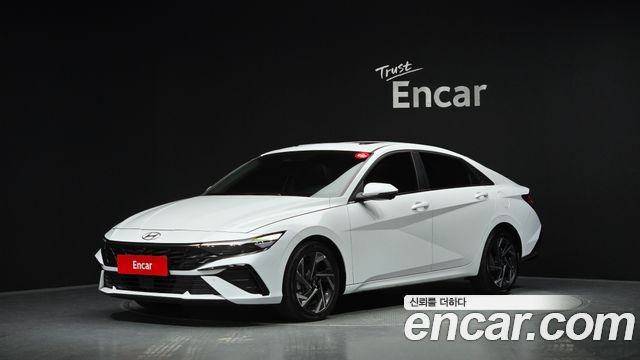 Hyundai AVANTE 2024 — photo 1