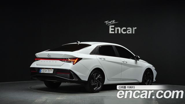 Hyundai AVANTE 2024 — photo 2