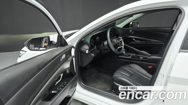 Hyundai AVANTE 2024 — photo 13