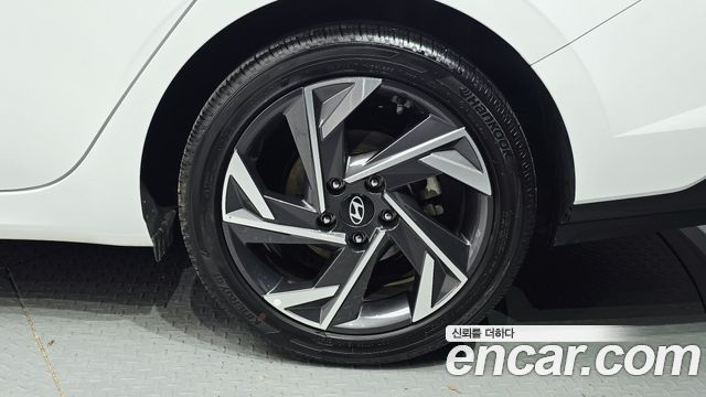 Hyundai AVANTE 2024 — photo 7