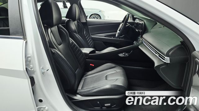 Hyundai AVANTE 2024 — photo 16