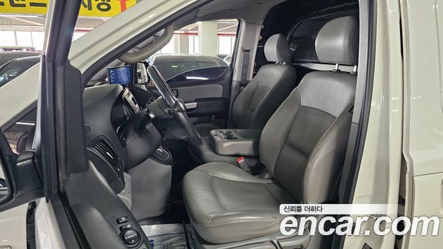 Hyundai Starex 2019 — photo 10