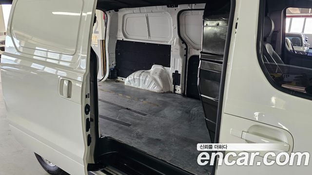 Hyundai Starex 2019 — photo 12