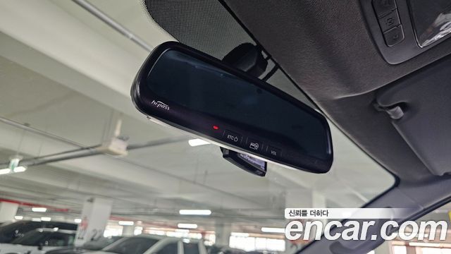Hyundai Starex 2019 — photo 18