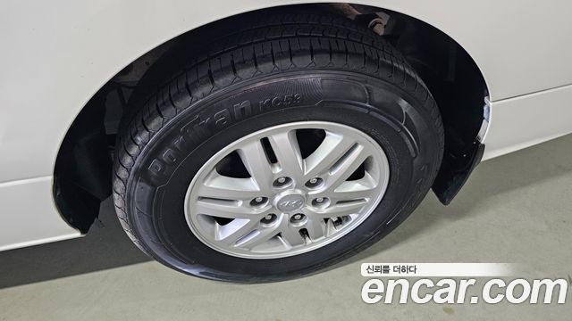 Hyundai Starex 2019 — photo 19