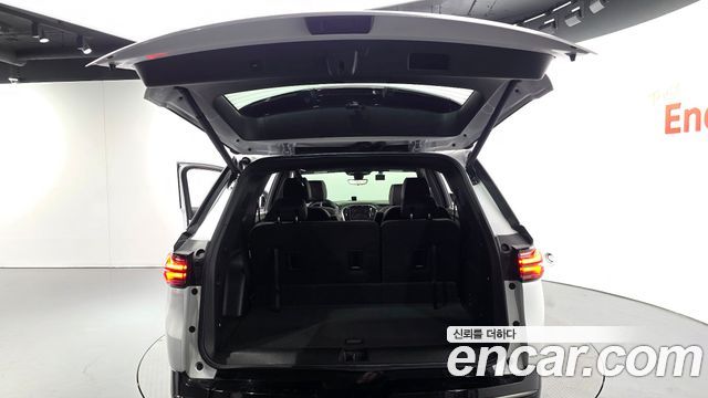 Chevrolet Korea Traverse 2023 — photo 24