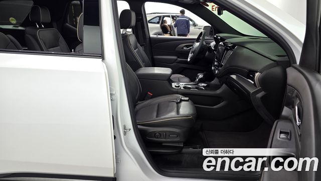 Chevrolet Korea Traverse 2023 — photo 16