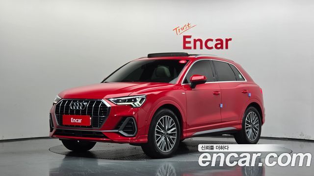 Audi Q3 2022 — photo 1