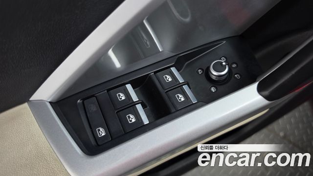 Audi Q3 2022 — photo 30