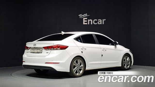 Hyundai AVANTE 2017 — photo 2