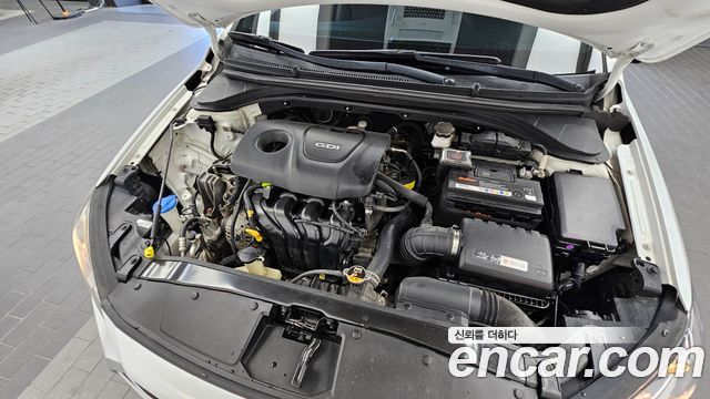 Hyundai AVANTE 2017 — photo 6
