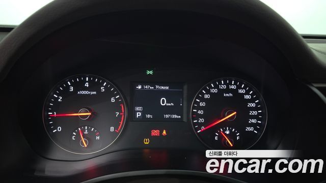 Kia K7 2017 — photo 11