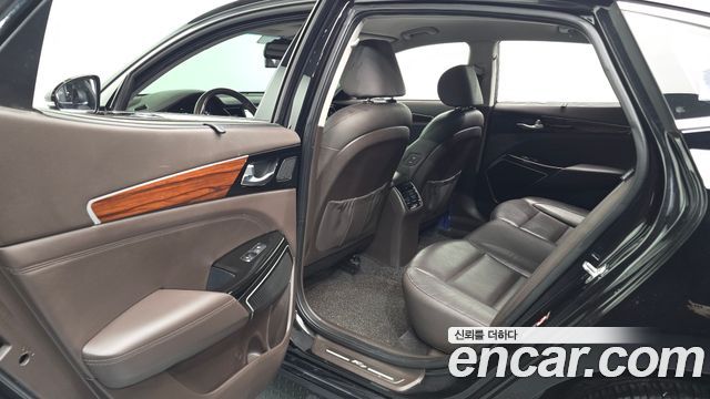 Kia K7 2017 — photo 17