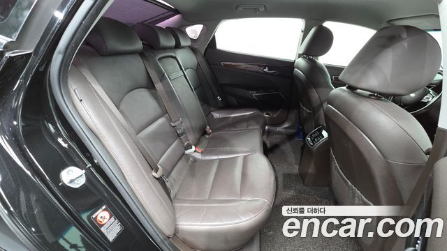 Kia K7 2017 — photo 18