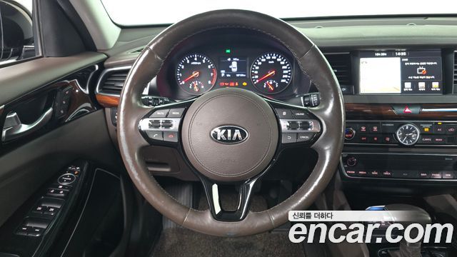 Kia K7 2017 — photo 19