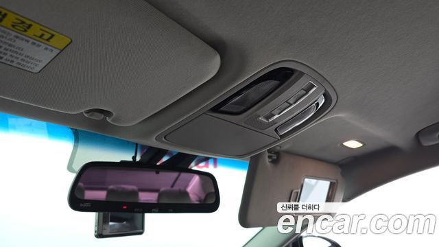 Kia K7 2017 — photo 23