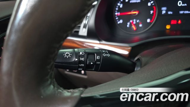 Kia K7 2017 — photo 26
