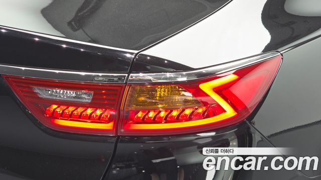 Kia K7 2017 — photo 9