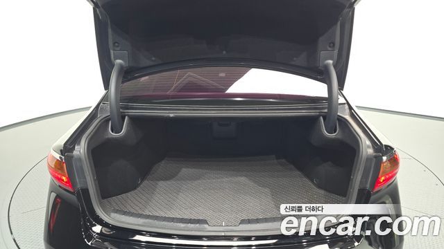Kia K7 2017 — photo 31