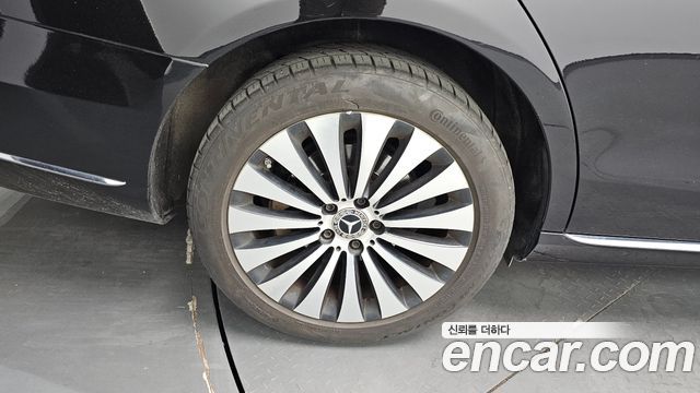 Mercedes-Benz E-Class 2017 — photo 5