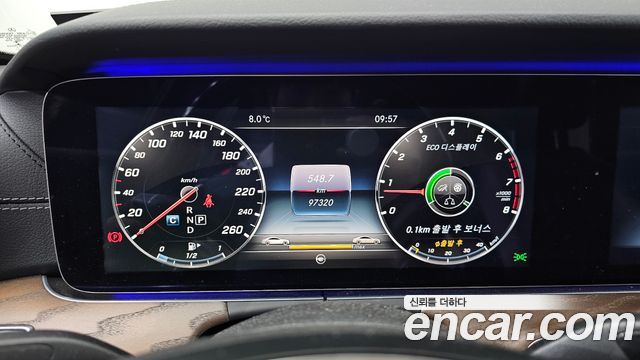Mercedes-Benz E-Class 2017 — photo 8