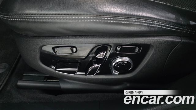 Genesis EQ900 2018 — photo 31