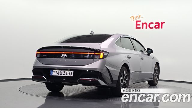 Hyundai Sonata 2025 — photo 2