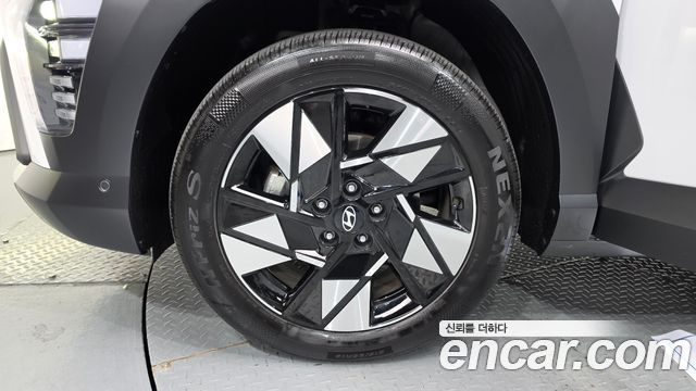 Hyundai Kona 2023 — photo 5