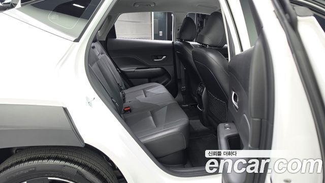 Hyundai Kona 2023 — photo 18