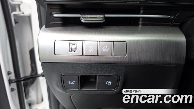 Hyundai Kona 2023 — photo 22