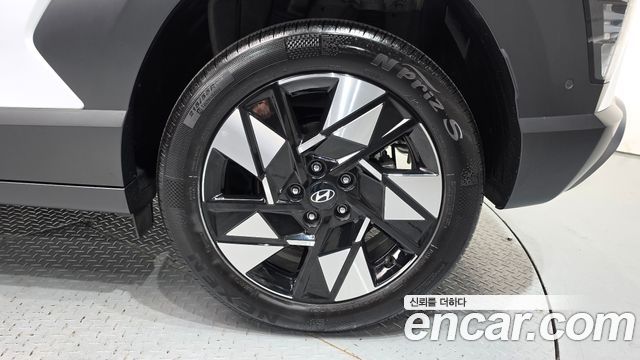 Hyundai Kona 2023 — photo 7