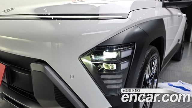 Hyundai Kona 2023 — photo 8