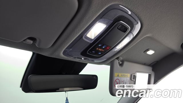 Hyundai Kona 2023 — photo 28