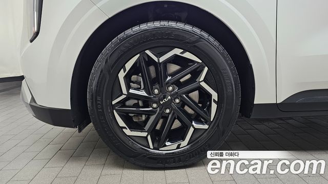 Kia Canival 2025 — photo 5