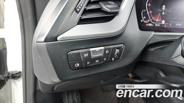BMW 2-Series 2021 — photo 25