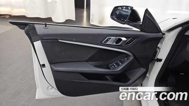 BMW 2-Series 2021 — photo 14
