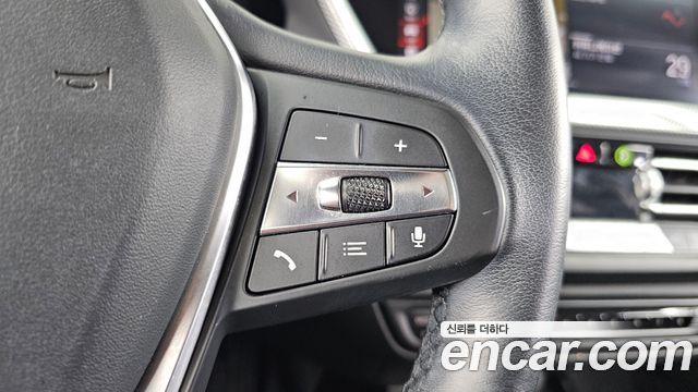 BMW 2-Series 2021 — photo 28