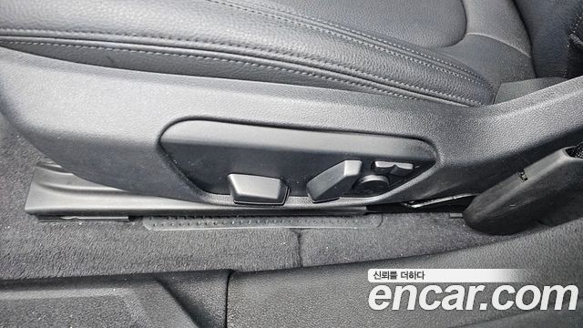 BMW 2-Series 2021 — photo 31