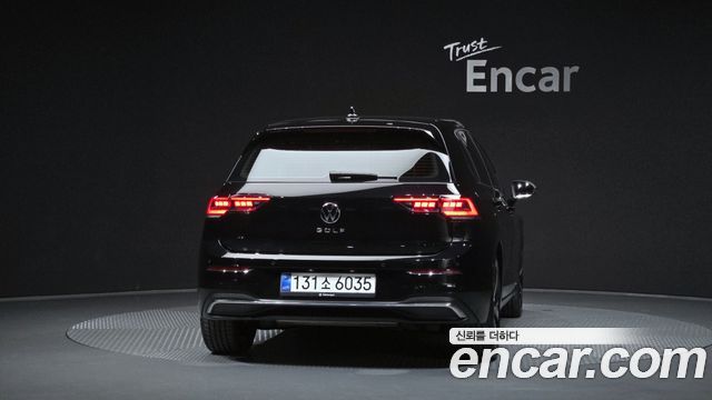 Volkswagen Golf 2025 — photo 4