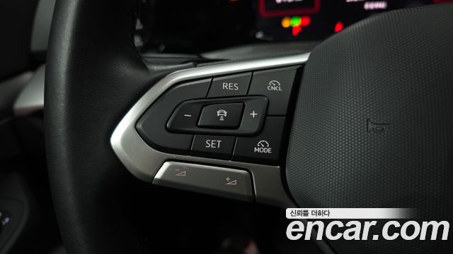 Volkswagen Golf 2025 — photo 31