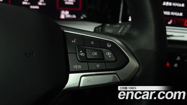 Volkswagen Golf 2025 — photo 32