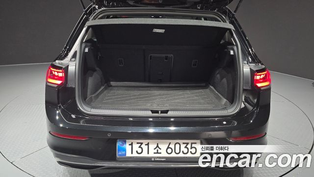 Volkswagen Golf 2025 — photo 37