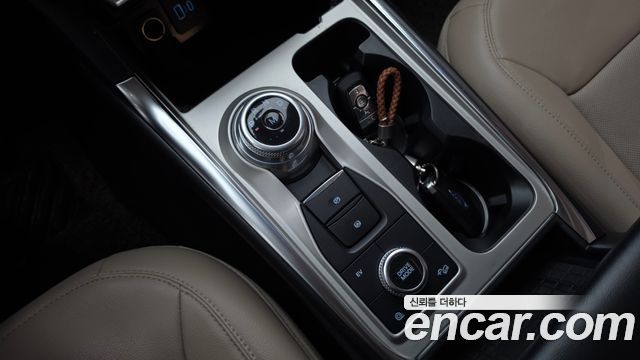 Ford Explorer 2021 — photo 9