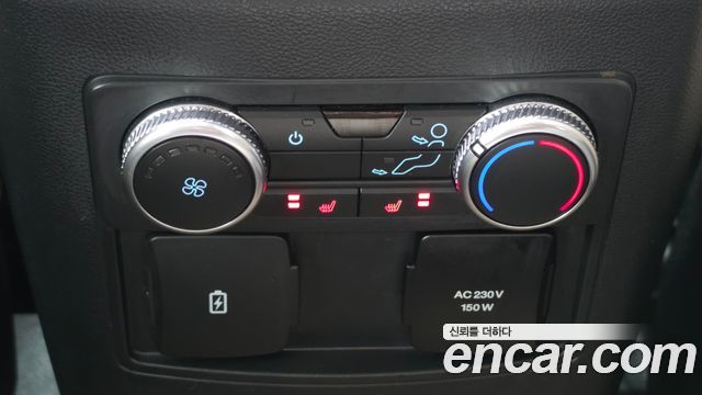 Ford Explorer 2021 — photo 17
