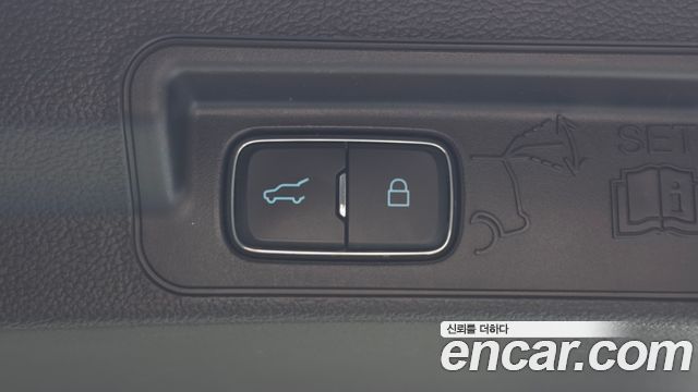 Ford Explorer 2021 — photo 19
