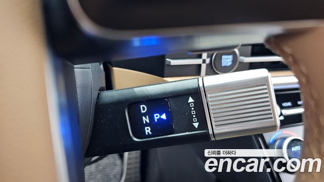 Hyundai Santafe 2024 — photo 12