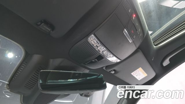 Mercedes-Benz E-Class 2021 — photo 32