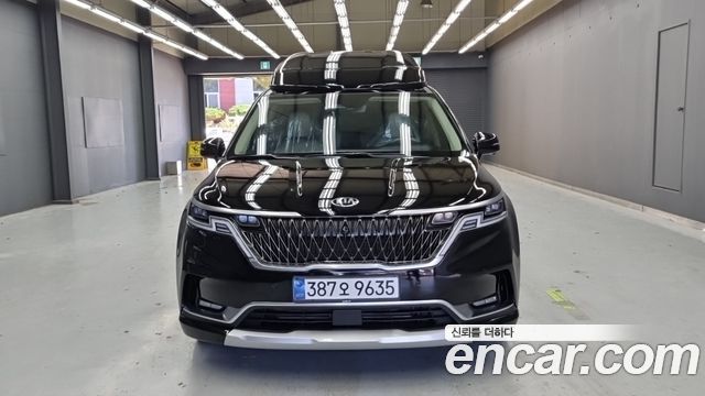 Kia Canival 2021 — photo 2